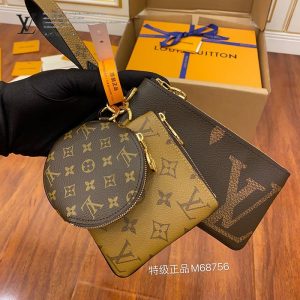 gucciaaa-38681-gallery-75541-a88205e2cc2a9886 從容日常|M68756 三合一手包|包款全貌與整體比例