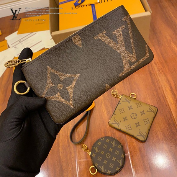 gucciaaa-38681-gallery-75549-18868a69141c1993 從容日常|M68756 三合一手包|商品實拍視角 13