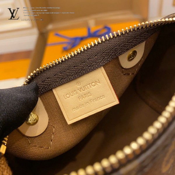 gucciaaa-38684-gallery-75571-6515c1126ba37152 從容日常|M61252 NANO mini枕頭包|商品實拍視角 03