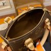 gucciaaa-38684-gallery-75574-a9ef03a02254cdd9 從容日常|M61252 NANO mini枕頭包|商品實拍視角 06
