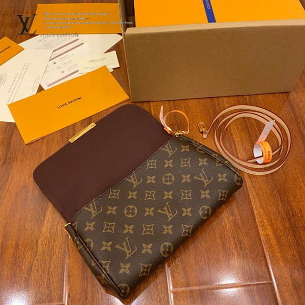 gucciaaa-38686-gallery-75597-c9fa10a3dbebf8c7 從容日常|M40718 小號斜背包晚宴包|商品實拍視角 06