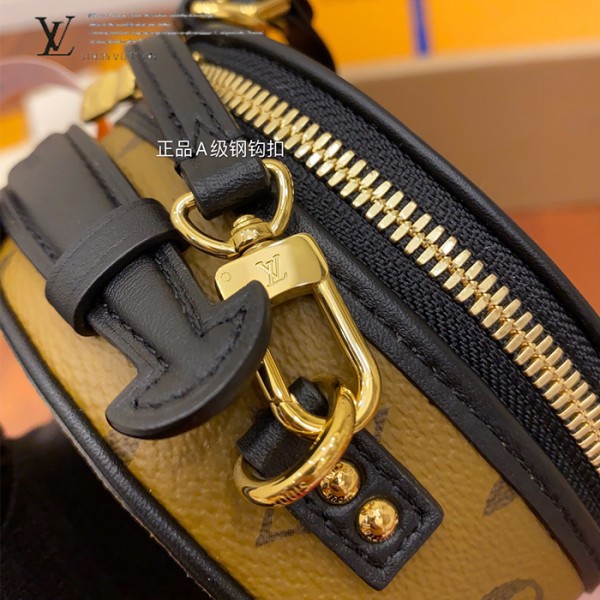 gucciaaa-38691-gallery-75659-a0329118f3f01d6d 從容日常|M68276 斜背包 圓餅包|商品實拍視角 07
