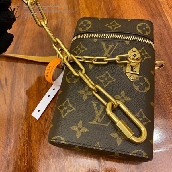 gucciaaa-38693-gallery-75686-07f45cf884785160 從容日常|M44914 手機包|午茶生活實拍視角
