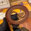 gucciaaa-38693-gallery-75690-5404405a8f62e26f 從容日常|M44914 手機包|商品實拍視角 06
