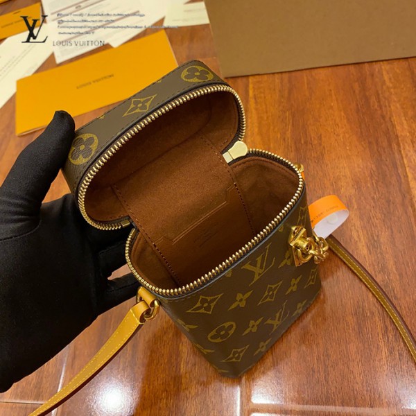gucciaaa-38693-gallery-75698-787477421be626bb 從容日常|M44914 手機包|商品實拍視角 13