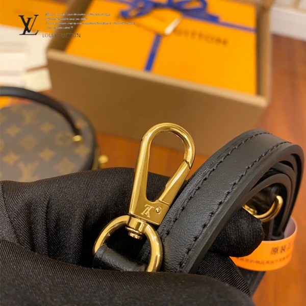 gucciaaa-38695-gallery-75721-b697e40c5cfb33bb 從容日常|M43986 圓桶化妝包|商品實拍視角 09