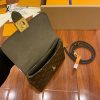 gucciaaa-38696-gallery-75729-295c574720832a79 從容日常|M44797 手提斜背包|商品實拍視角 03