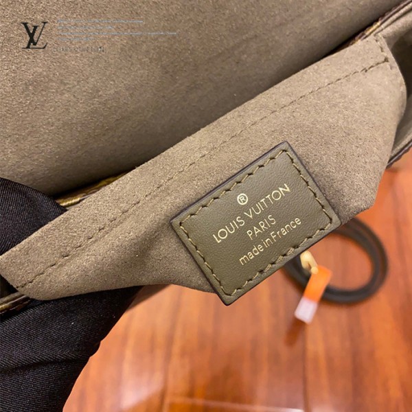 gucciaaa-38696-gallery-75730-7de44e1f30d7b444 從容日常|M44797 手提斜背包|商品實拍視角 04