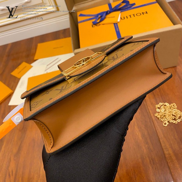 gucciaaa-38697-gallery-75750-1836ac620a792797 從容日常|M68746 小號達芙妮郵差包|商品實拍視角 09