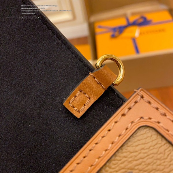 gucciaaa-38697-gallery-75755-4cfea910af53dba1 從容日常|M68746 小號達芙妮郵差包|商品實拍視角 13