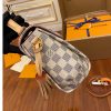 gucciaaa-38698-gallery-75758-2ecde89c0ddbbd97 從容日常|N41581 郵差包|商品實拍視角 04