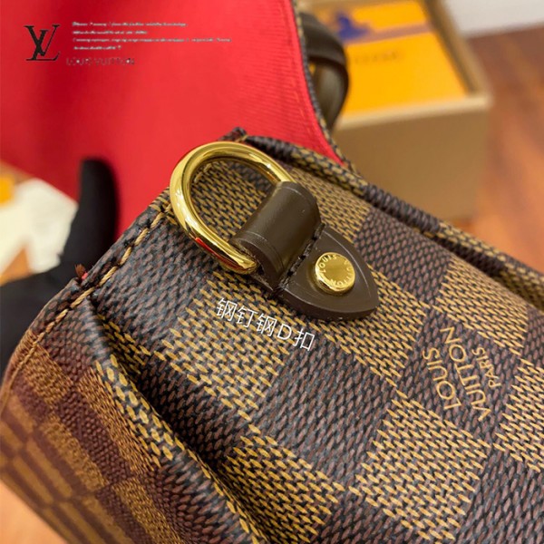 gucciaaa-38699-gallery-75771-8c764bc668f34066 從容日常|N53000 郵差包|商品實拍視角 04