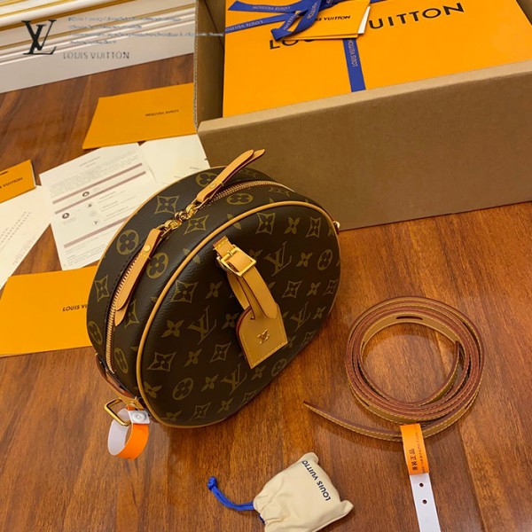gucciaaa-38703-gallery-75820-960d2d8b92da4132 從容日常|M52294 化妝包圓餅包|商品實拍視角 07
