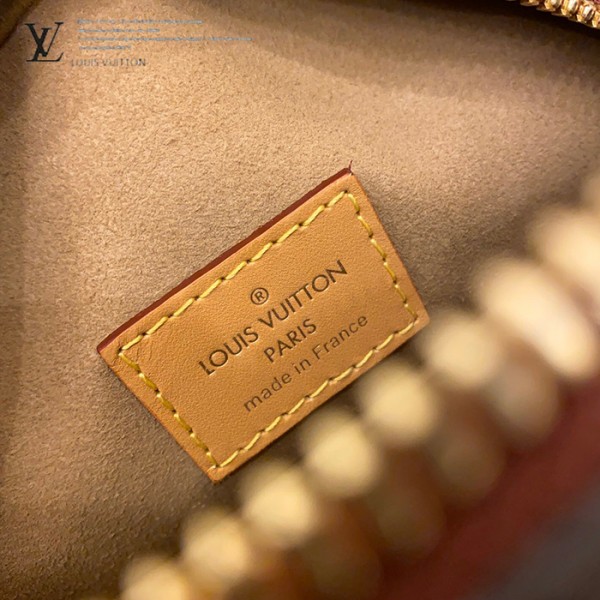 gucciaaa-38703-gallery-75821-7076b65c95edf0e6 從容日常|M52294 化妝包圓餅包|商品實拍視角 08