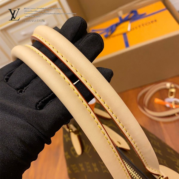 gucciaaa-38705-gallery-75848-fff266cc4df59b35 從容日常|M48814 肩背包|商品實拍視角 11