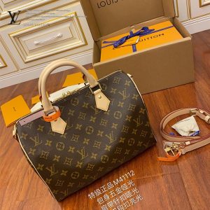 gucciaaa-38710-gallery-75915-207ac112611cb16e 從容日常|M41112 SPEEDY 30枕頭包|包款全貌與整體比例