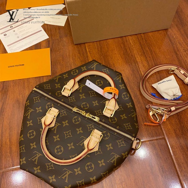 gucciaaa-38710-gallery-75919-bb63bc7edb6f8490 從容日常|M41112 SPEEDY 30枕頭包|商品實拍視角 12