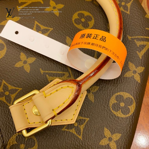 gucciaaa-38710-gallery-75923-b9348f2307c51fdc 從容日常|M41112 SPEEDY 30枕頭包|商品實拍視角 16