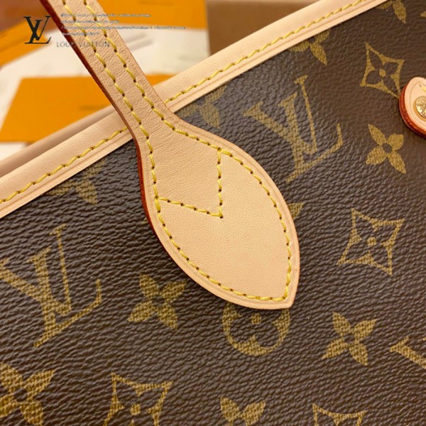 gucciaaa-38711-gallery-75927-abceba5c1c249943 從容日常|M41177 NEVERFULL 購物袋|商品實拍視角 04