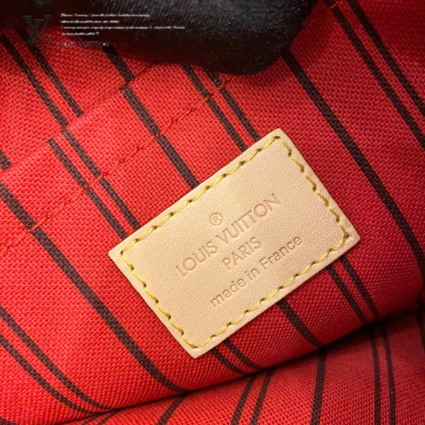 gucciaaa-38711-gallery-75929-6ecaa6a243387b1a 從容日常|M41177 NEVERFULL 購物袋|商品實拍視角 06