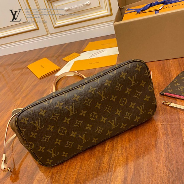 gucciaaa-38712-gallery-75947-f15fa690dedf28e4 從容日常|M41178 NEVERFULL 購物袋|商品實拍視角 09