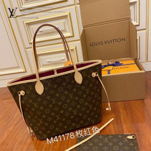 gucciaaa-38712-gallery-75948-5ca25276bb972427 從容日常|M41178 NEVERFULL 購物袋|包款全貌與整體比例
