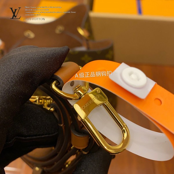 gucciaaa-38718-gallery-76025-d3ba129174bdd104 從容日常|M44887 水桶包|商品實拍視角 03