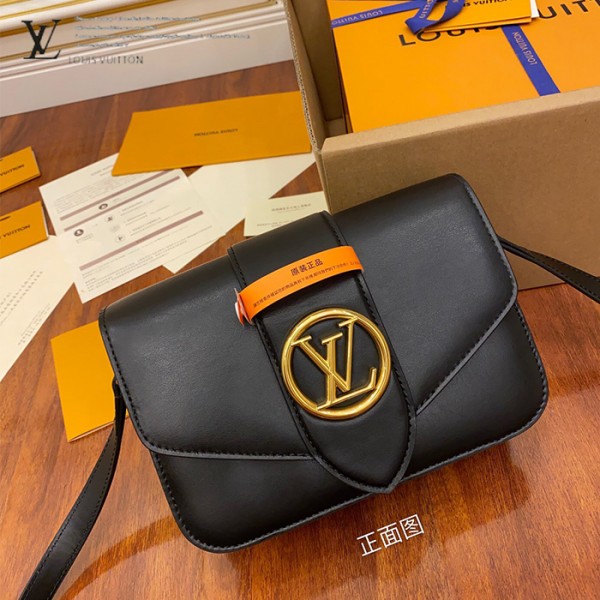 gucciaaa-38720-gallery-76052-122e8c4bd1d6af1f 從容日常|M55948 女士郵差包|商品實拍視角 09