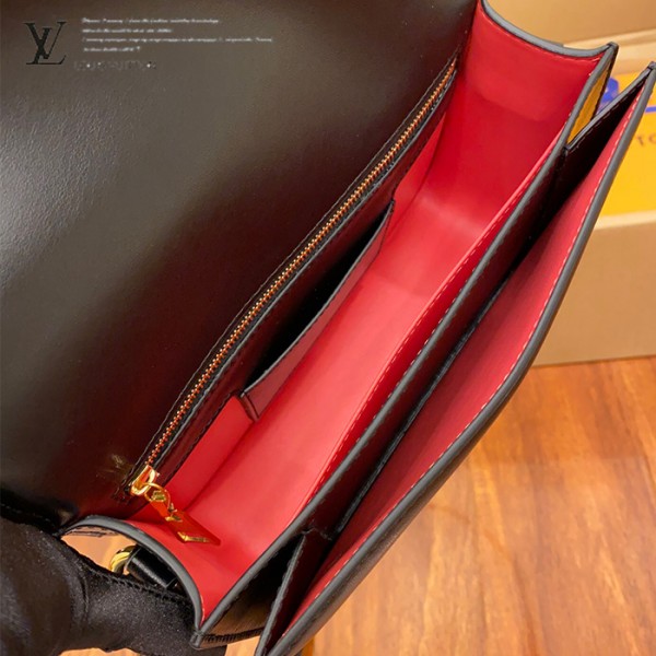 gucciaaa-38720-gallery-76054-758f6034ab238f82 從容日常|M55948 女士郵差包|商品實拍視角 10