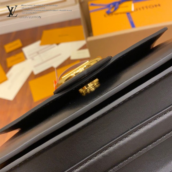 gucciaaa-38720-gallery-76058-618b46a113309d1f 從容日常|M55948 女士郵差包|商品實拍視角 14