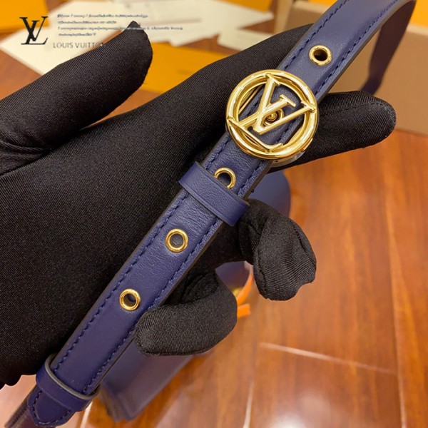 gucciaaa-38722-gallery-76091-c07287f3a2e6090f 從容日常|M55951 女士郵差包|商品實拍視角 20