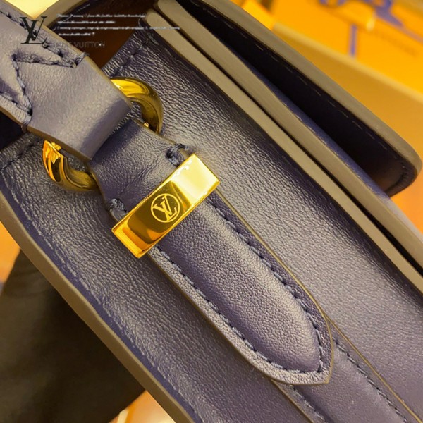 gucciaaa-38722-gallery-76095-0629159175853c21 從容日常|M55951 女士郵差包|商品實拍視角 24