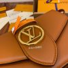 gucciaaa-38723-gallery-76104-b608c812689a74ce 從容日常|M55952 女士郵差包|商品實拍視角 10