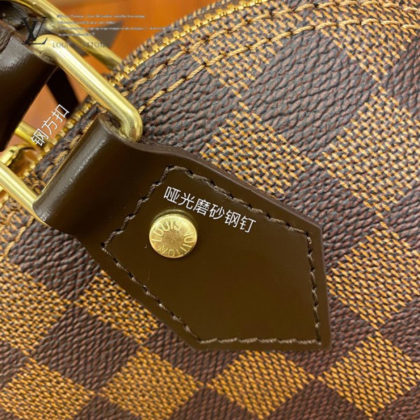 gucciaaa-38727-gallery-76162-b8fe8bb05830e3a1 從容日常|N41221 ALMA bb 貝殼包|商品實拍視角 04